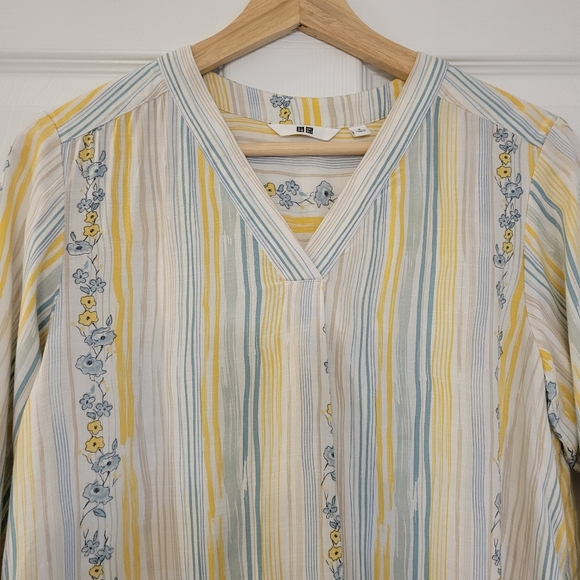 Yellow Blue Floral Stripes Uniqlo Tunic 100% Rayon, size S - Picture 4 of 8